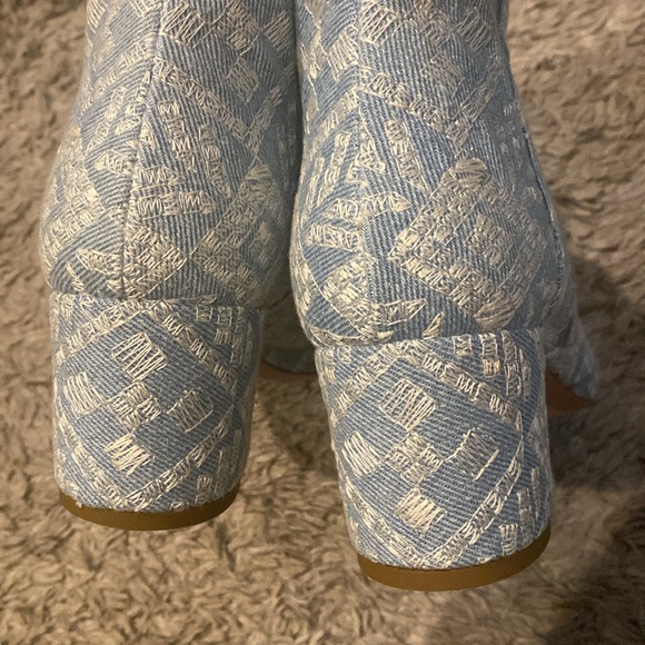 Aquazzura Brooklyn Embroidered Denim boots - Picture 6 of 7